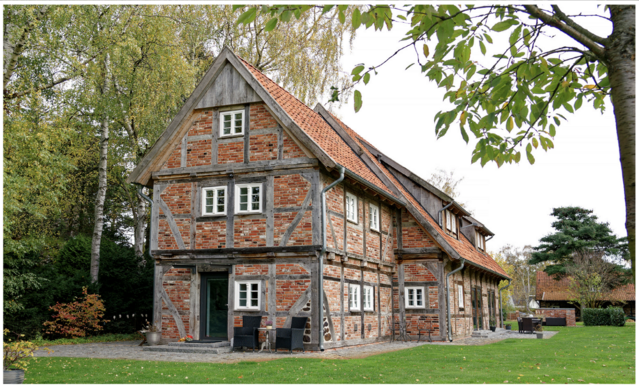 Haus zum Mieten in Hannover 5.150 € 180 m²