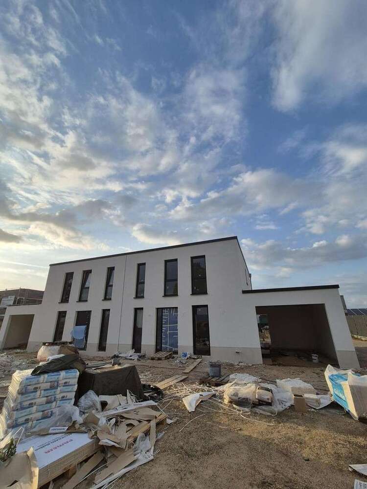 Haus zum Mieten in Gehrden 1.900 € 140 m²