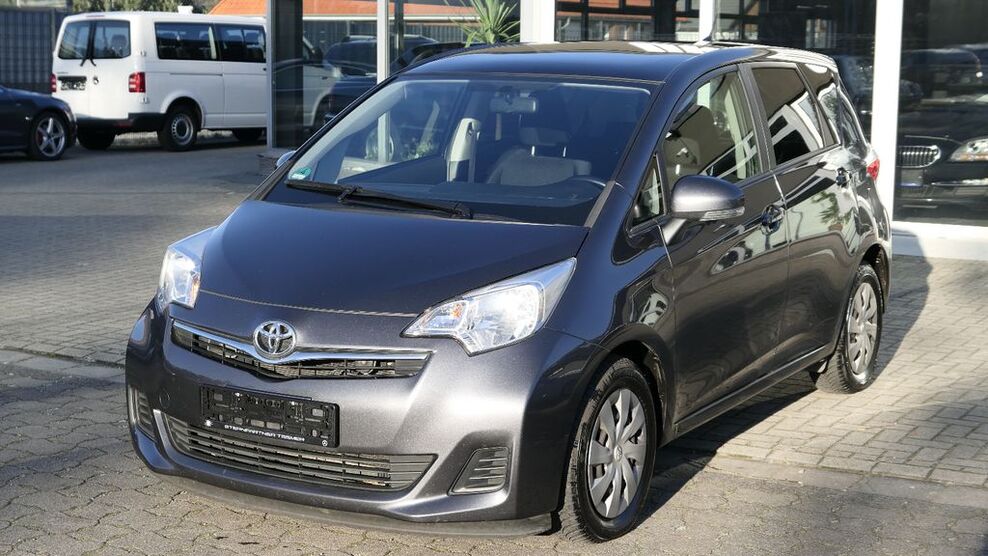 Toyota Verso-S 69.000 km 8.990 € Adelheidsdorf 29352