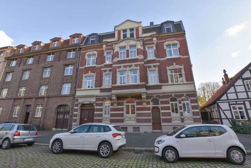 Haus zum Kaufen in Hannover 1.690.000 € 673 m²