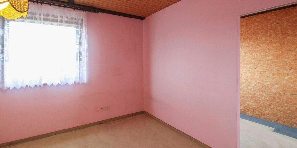 Großflächige Wohnung: Gestaltbare Dachgeschosswhg. in Hannover-Badenstedt 4 zimmer