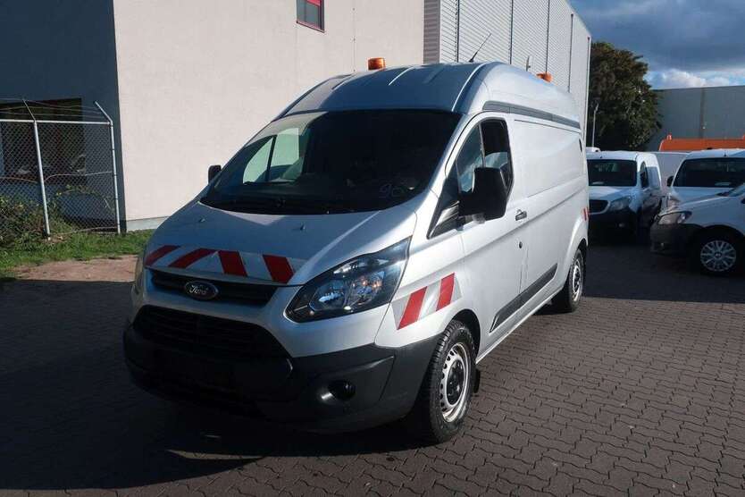 Ford Transit Custom 124.758 km 8.900 € Hannover 30179