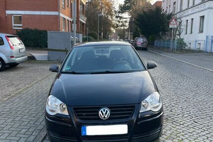 VW Polo 76.000 km 5.200 &euro; Hannover 30419