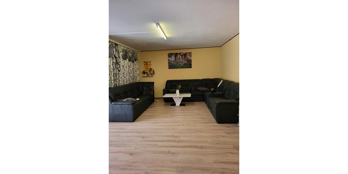 Bungalow Burgdorf - 8 Zimmer, 188 m&sup2;, 1.350&euro; | Angebot:26516986