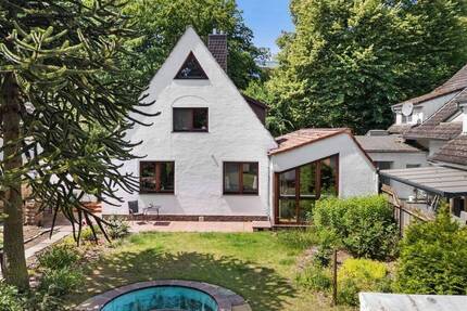 Heideviertel: Charmantes Einfamilienhaus mit Kamin und idyllischem Garten sucht neue Eigentümer