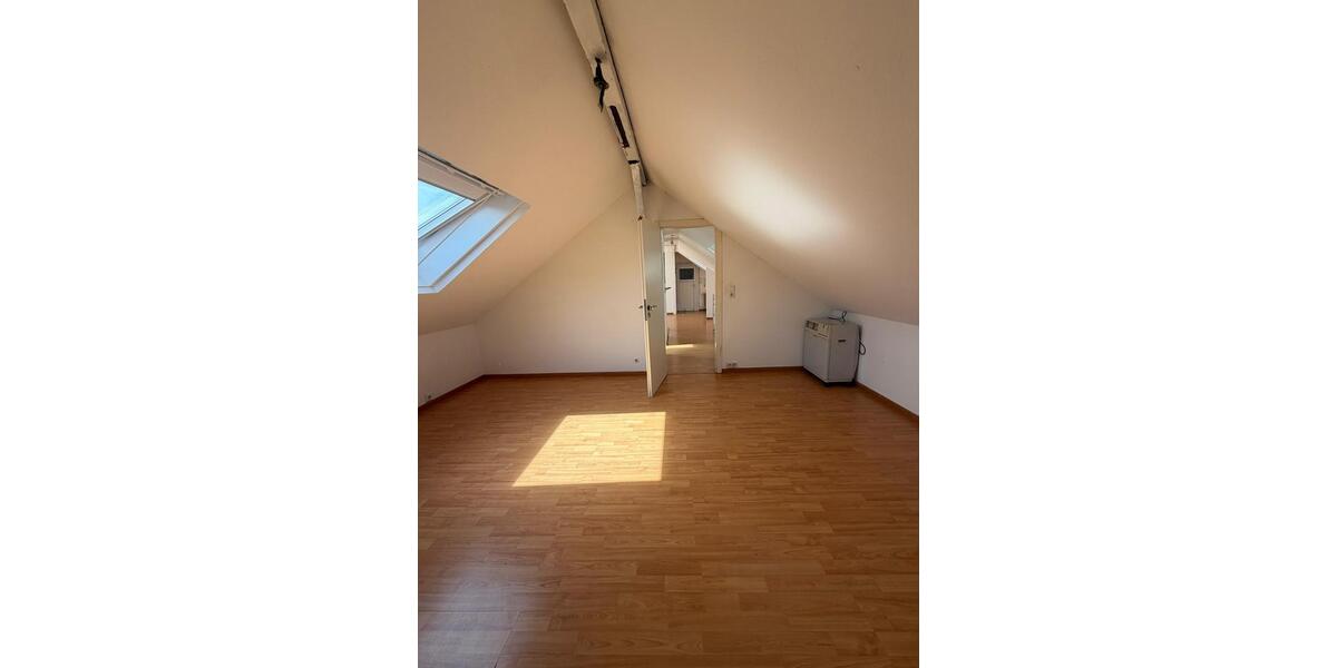 Dachgeschoßwohnung Hannover Bothfeld-Vahrenheide - 2 Zimmer, 50 m&sup2;, 700&euro; | Angebot:26417412