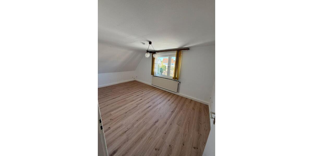 Etagenwohnung Langenhagen Engelbostel - 2.5 Zimmer, 65 m&sup2;, 850&euro; | Angebot:26263982