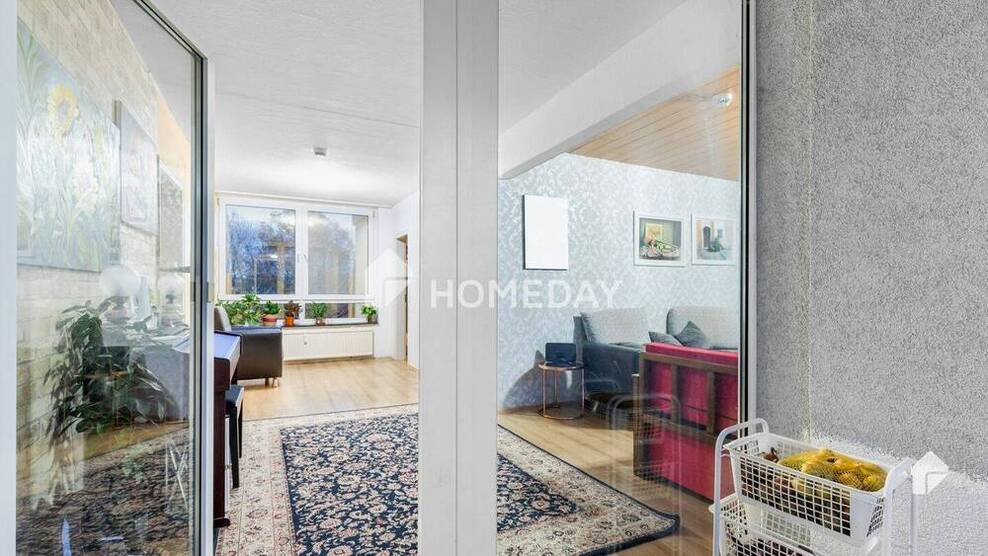 Geräumige 4-Zimmer-Wohnung mit Loggia in zentraler Lage von Sarstedt