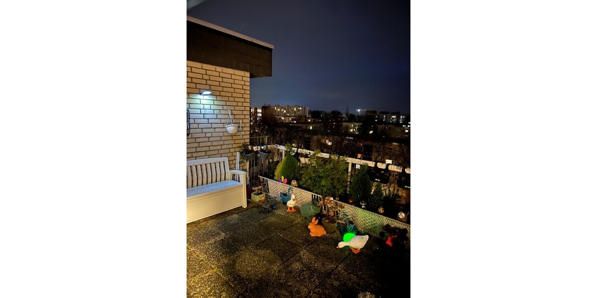 REDUZIERT! Saniertes Penthouse in Laatzen – 3-Zimmer-Traumwohnung mit Balkon & Fahrstuhl! 3 zimmer