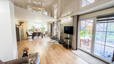 FAMILIENPARADIES MIT GROßEM GARTEN 6 zimmer