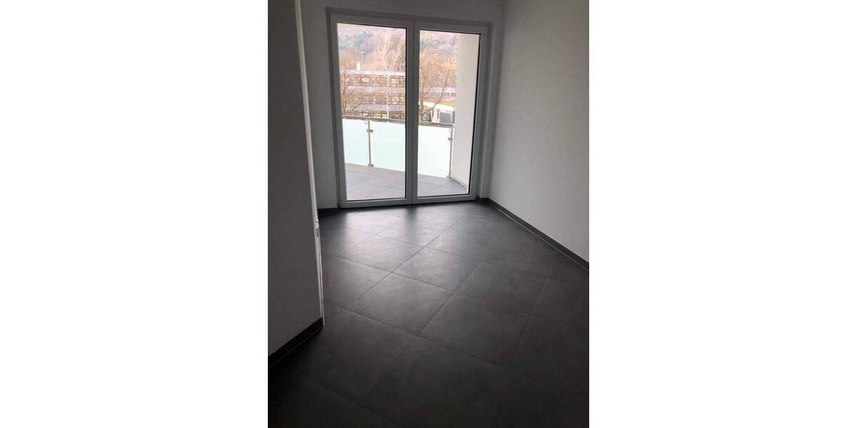 Terrassenwohnung Springe - 2 Zimmer, 85 m&sup2;, 1.110&euro; | Angebot:26879295
