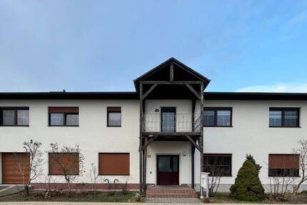 Leben im Grünen - 4-Zimmer Wohnung in Spröda mit Balkon und Garten