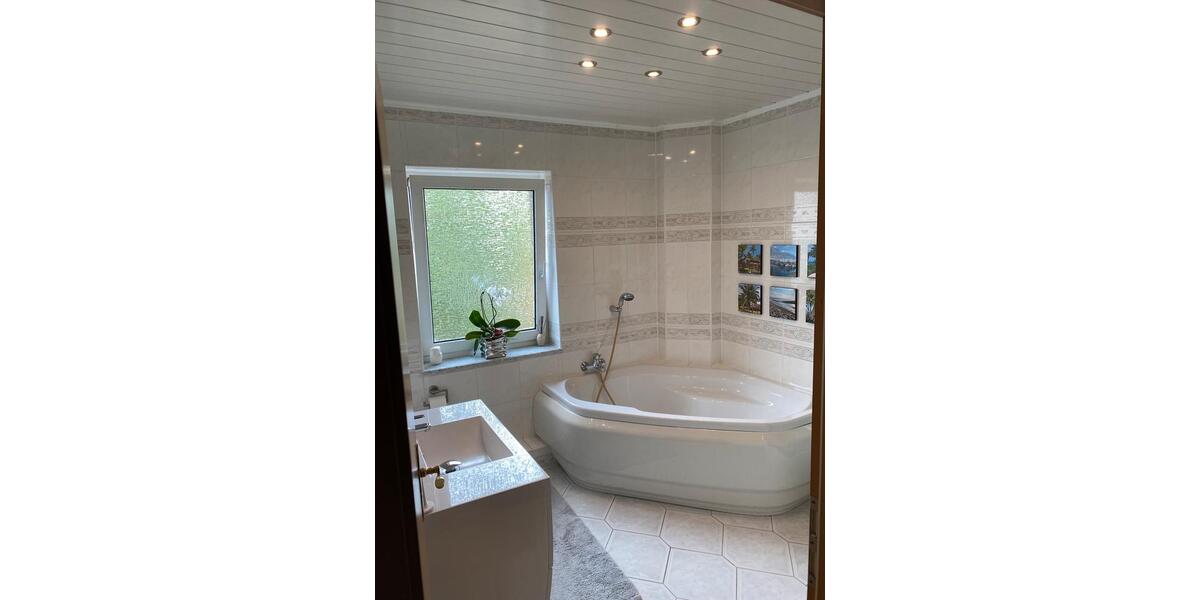 Reihenhaus Laatzen - 5 Zimmer, 126 m&sup2;, 470.000&euro; | Angebot:26990769