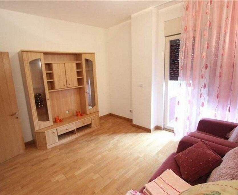 Familienfreundliche Wohnung mit Balkon in Hannover Bemerode 4 zimmer