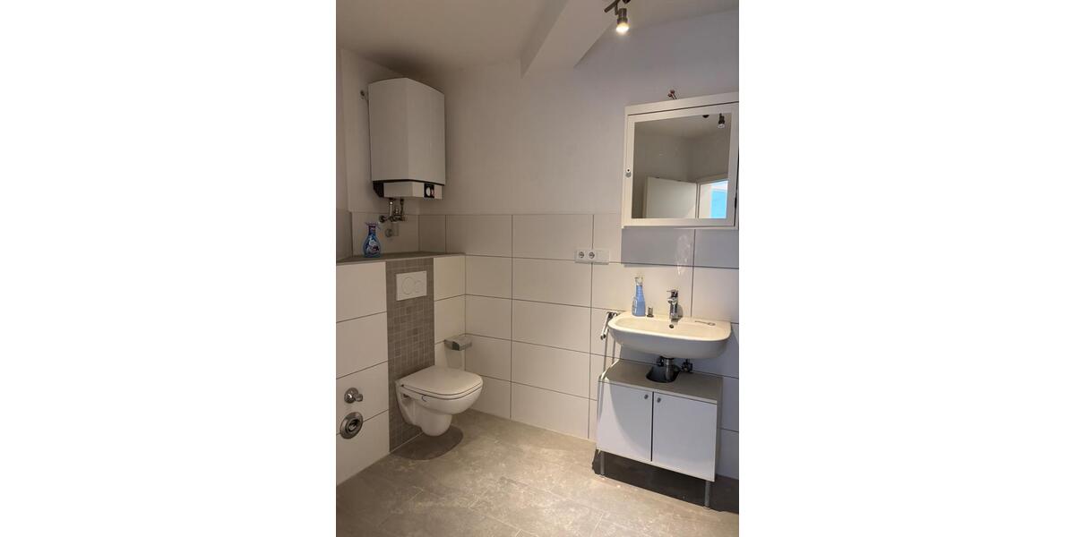 Hochparterre Hannover Nord - 1 Zimmer, 19 m&sup2;, 450&euro; | Angebot:26537983