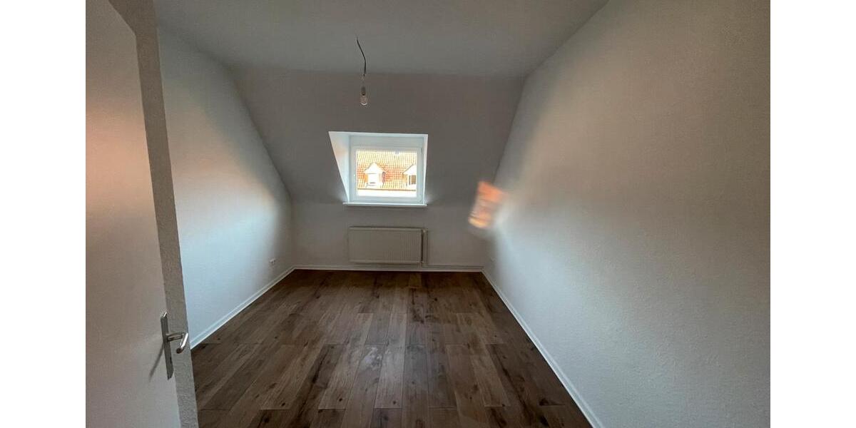 Dachgeschoßwohnung Hannover Linden-Limmer - 2 Zimmer, 51 m&sup2;, 500&euro; | Angebot:27625446