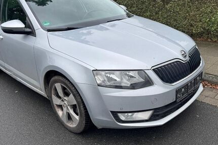 Skoda Octavia 298.000 km 5.200 € Hannover 30451