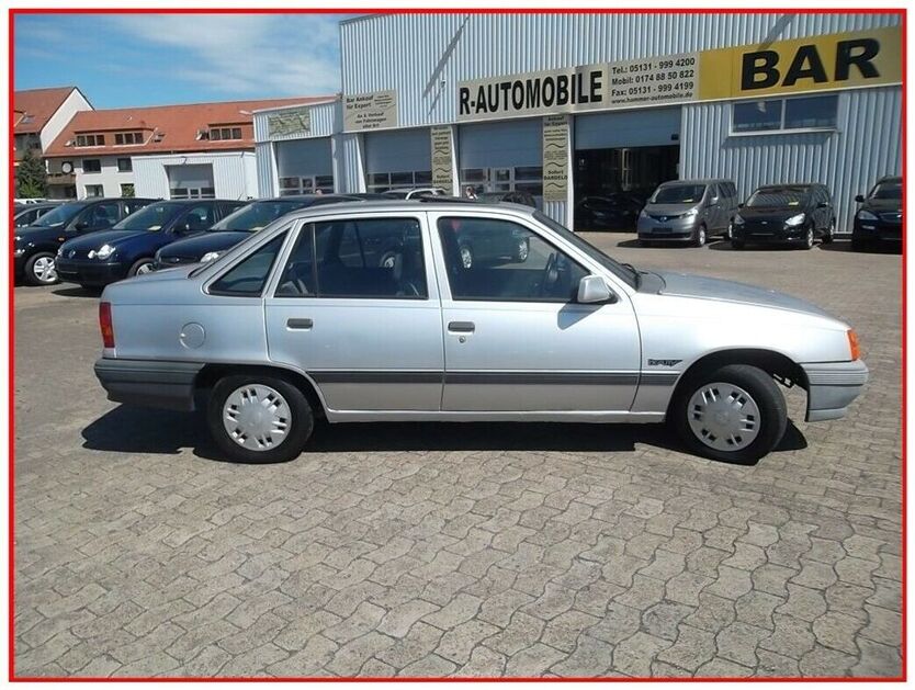 Opel Kadett 74.000 km 2.800 € Garbsen/ Hannover 30827