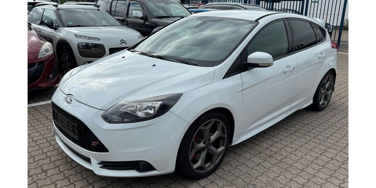Ford Focus 136.000 km 6.000 &euro; Seelze 30926