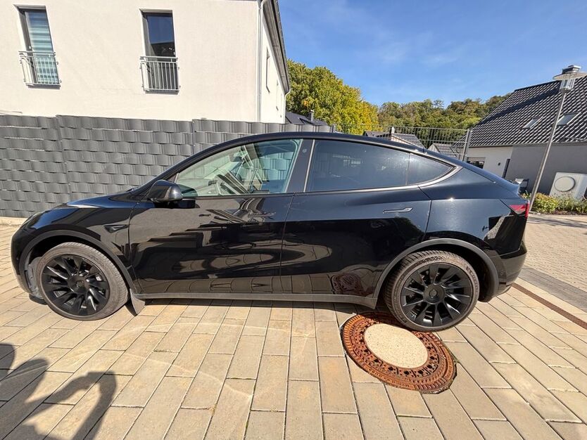 Tesla Model Y 81.000 km 33.500 € Nordstemmen 31171