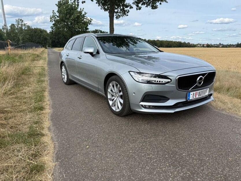 V90