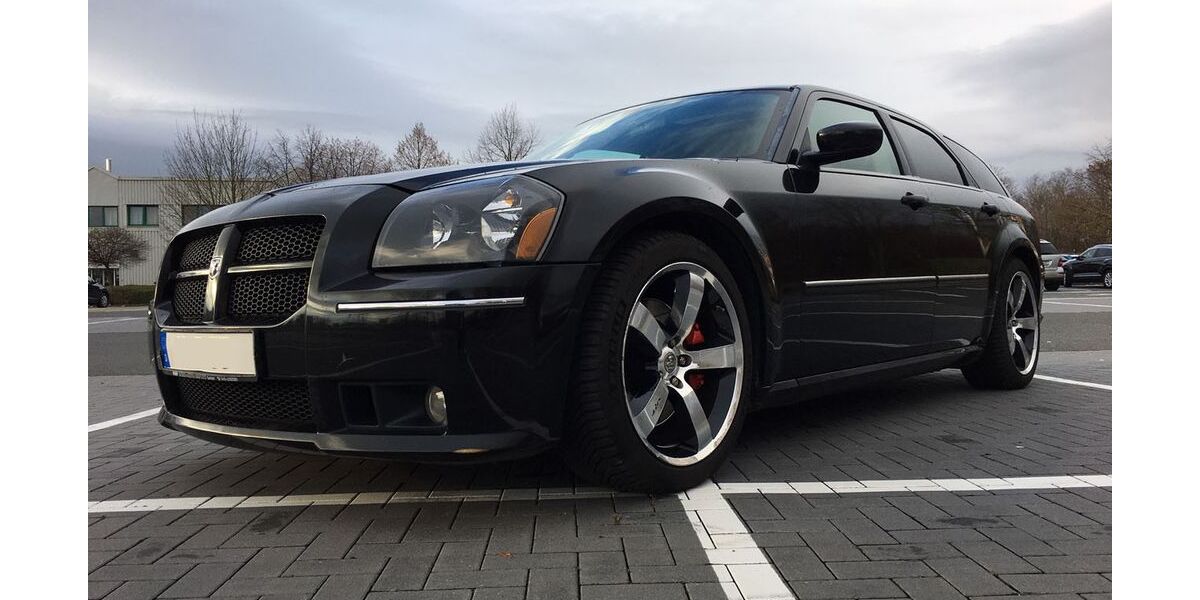 Chrysler 300C 108.000 km 16.900 &euro; Laatzen 30880