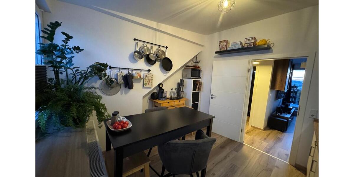 Möblierte Mietwohnung (4. Obergeschoss ohne Fahrstuhl) 2 zimmer