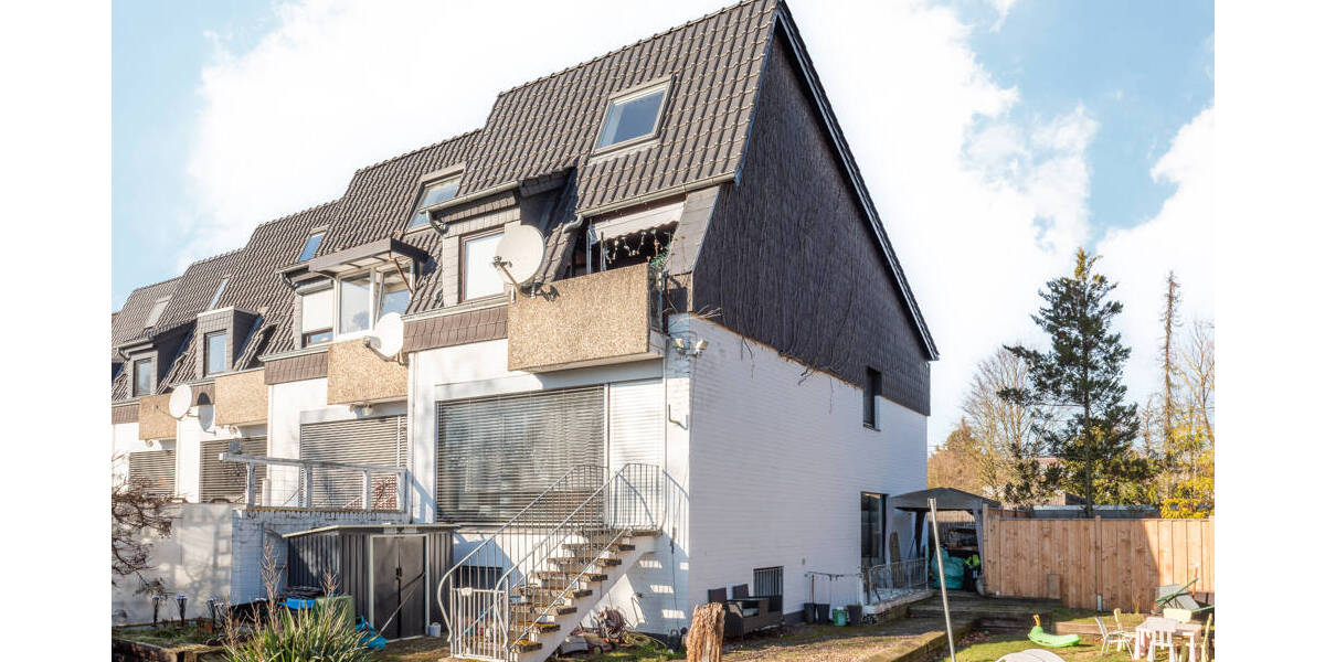 Reihenendhaus Lehrte - 7 Zimmer, 145 m&sup2;, 299.900&euro; | Angebot:26015800