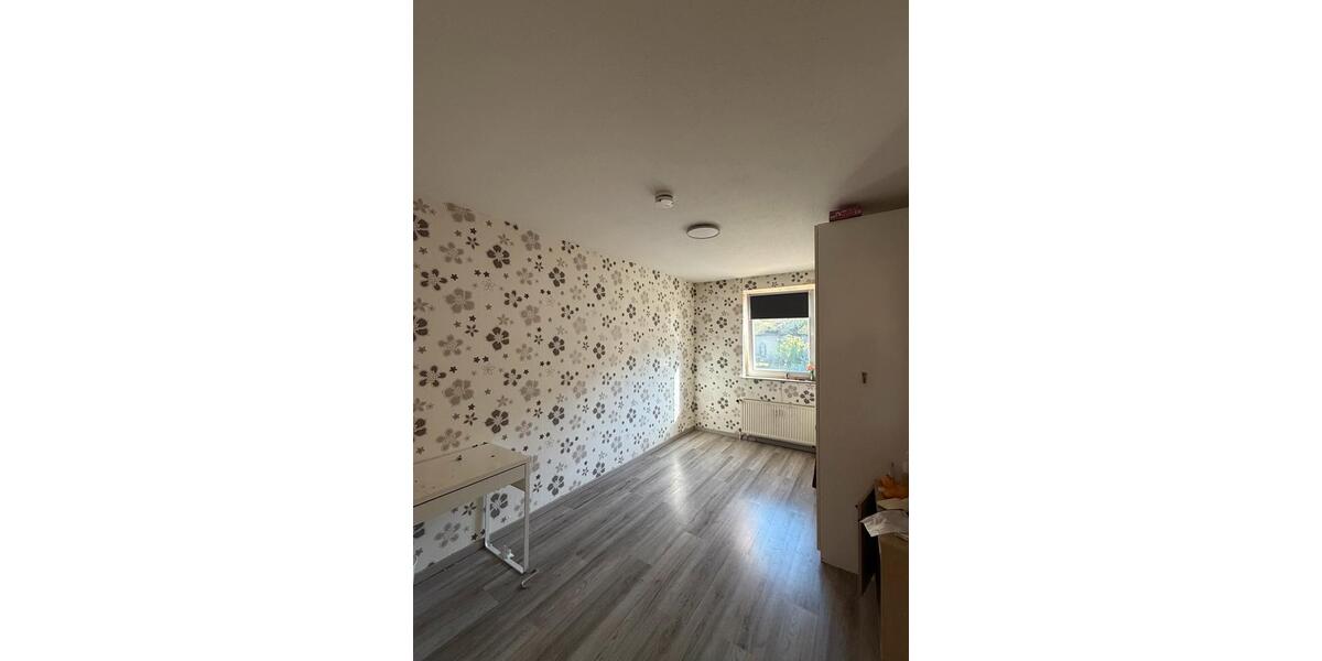 Etagenwohnung Bad Nenndorf - 4 Zimmer, 98 m&sup2;, 830&euro; | Angebot:26310615