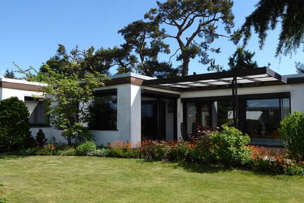 Wohnen auf einer Ebene großzügiger Bungalow auf Erbpachtgrundstück mit Garage 5 zimmer