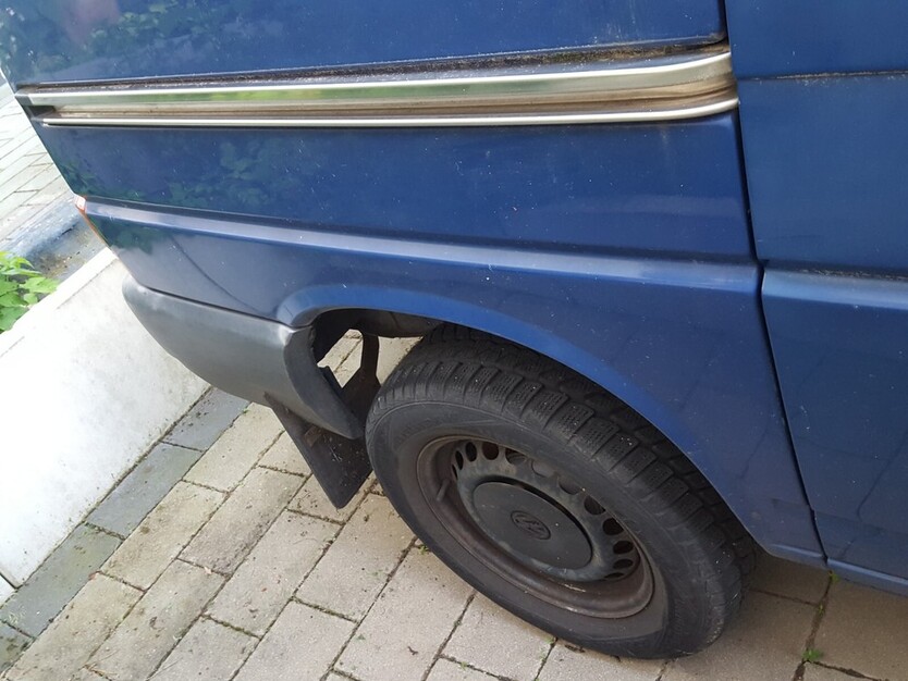 VW T4 7DB 238.972 km 4.500 € Hannover 30159