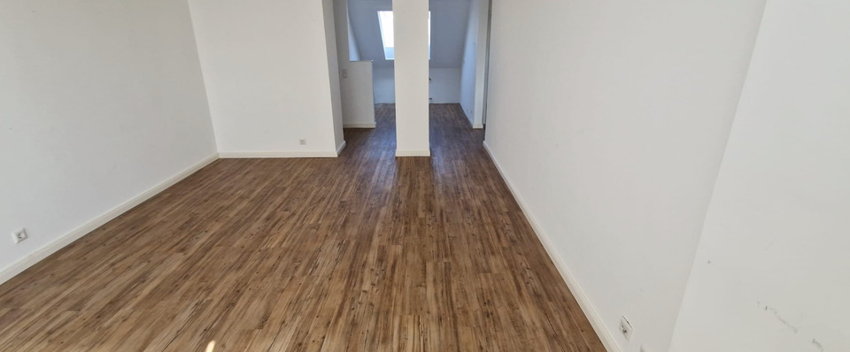 Dachgeschoßwohnung Laatzen - 2.5 Zimmer, 56 m&sup2;, 145.000&euro; | Angebot:24842752