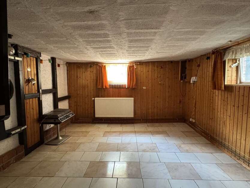 Großzügiges Wohnhaus in ruhiger Lage 8 zimmer