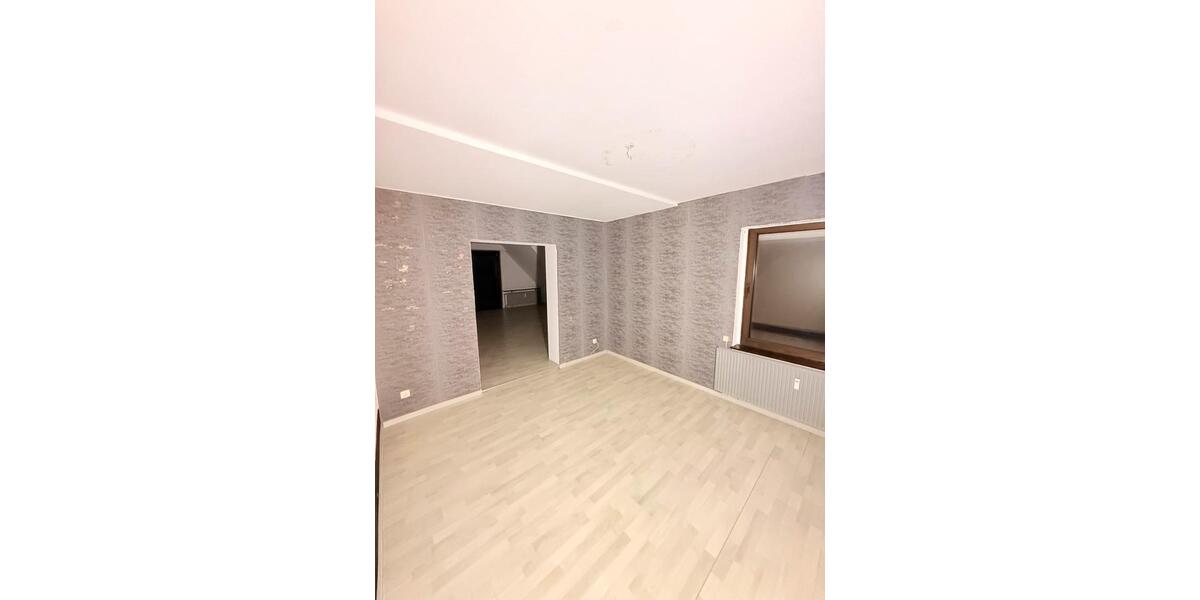 Etagenwohnung Garbsen Berenbostel - 4 Zimmer, 96 m&sup2;, 1.200&euro; | Angebot:24854492