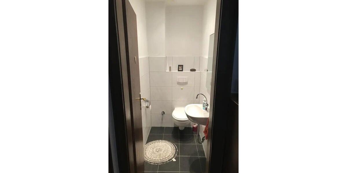 Etagenwohnung Hildesheim - 4 Zimmer, 130 m&sup2;, 950&euro; | Angebot:26299503
