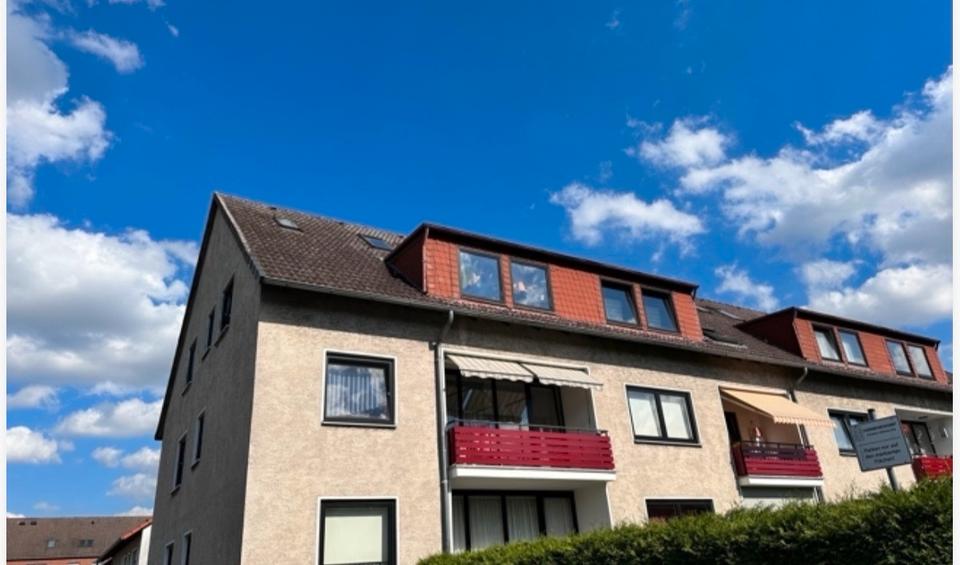 Dachgeschoßwohnung Sarstedt - 3 Zimmer, 72 m&sup2;, 700&euro; | Angebot:26299491