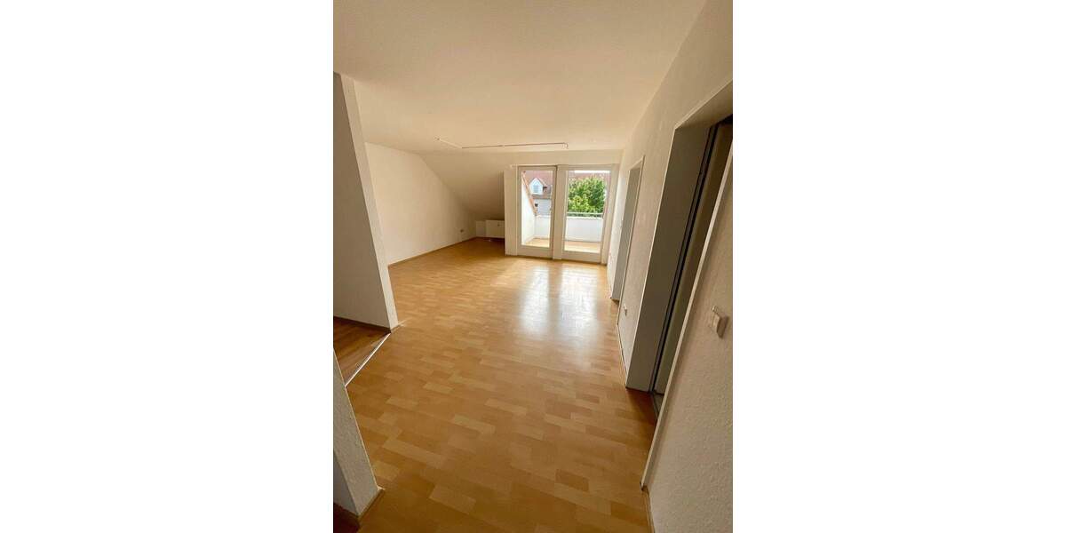 Etagenwohnung Ronnenberg - 4 Zimmer, 86 m&sup2;, 820&euro; | Angebot:24828416