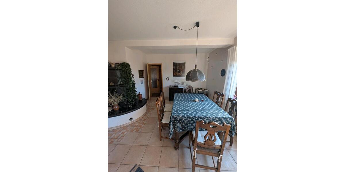 Einfamilienhaus Bad Münder am Deister - 5 Zimmer, 180 m&sup2;, 2.000&euro; | Angebot:27533348