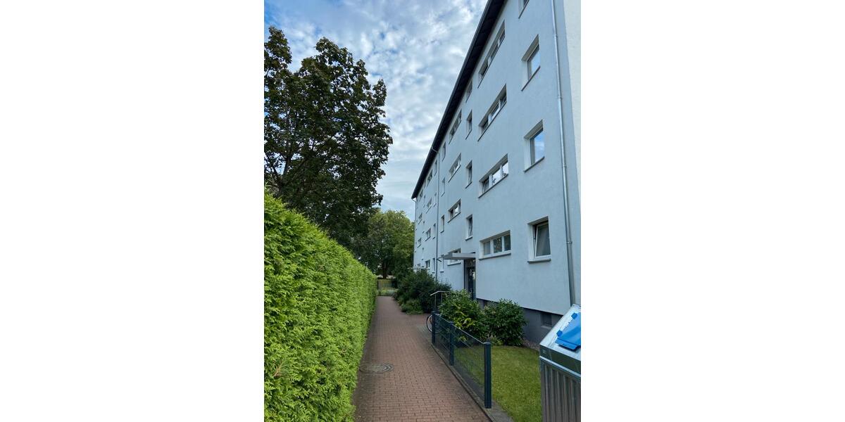 Helle 2-Zimmer Wohnung mit Balkon zimmer