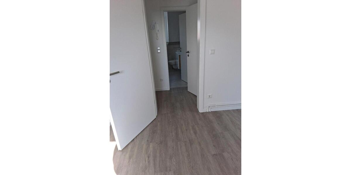 Dachgeschoßwohnung Algermissen - 3 Zimmer, 65 m&sup2;, 600&euro; | Angebot:25405094