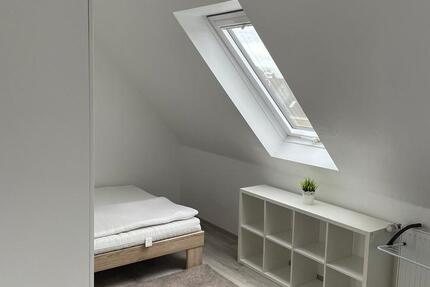 Möbliertes Zimmer in einer WG zu vermieten 1 zimmer