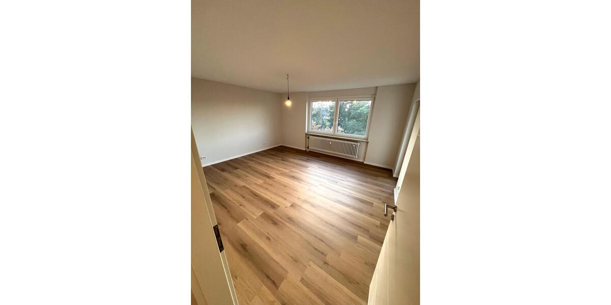 Etagenwohnung Hannover Bothfeld-Vahrenheide - 3 Zimmer, 82 m&sup2;, 1.200&euro; | Angebot:27603472
