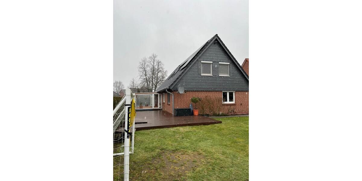 Einfamilienhaus Neustadt am Rübenberge - 6 Zimmer, 167 m&sup2;, 420.000&euro; | Angebot:25022341