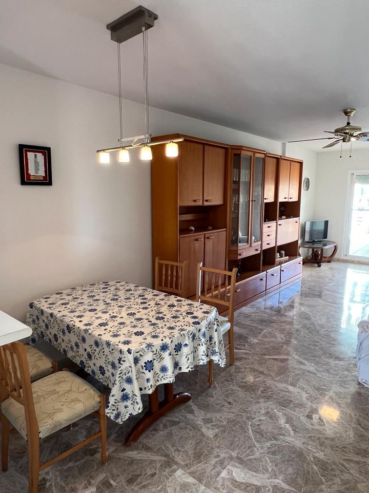 3-Zimmer-Wohnung mit Meerblick und großem Balkon