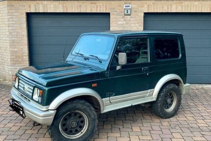 Suzuki SJ Samurai