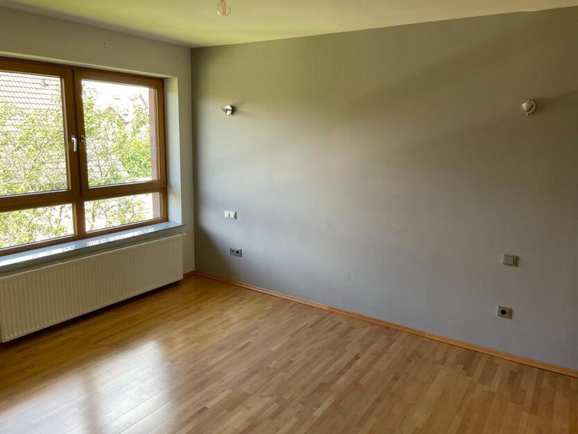 Helle, geräumige 4-Zimmer-DHH mit gehobener Innenausstattung zimmer