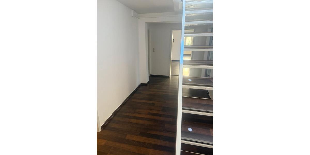 Einfamilienhaus Hannover Buchholz-Kleefeld - 4 Zimmer, 180 m&sup2;, 1.950&euro; | Angebot:25131400