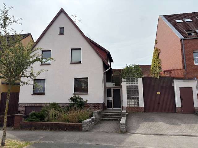 Haus zum Kaufen in Barsinghausen 329.000 € 165 m²