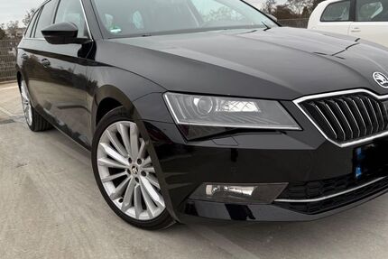 Skoda Superb 219.600 km 13.999 &euro; Garbsen 30826