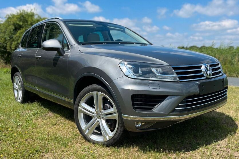 VW Touareg 97.500 km 27.500 € Sehnde 31319